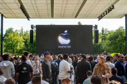 Ремонт на виду: почему Apple взялась укреплять программную основу перед прыжком в ИИ.